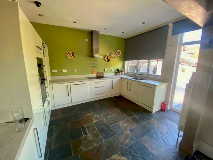 5 Bedroom Semi-Detached House For Sale In Sheringham Road, Manchester, M14