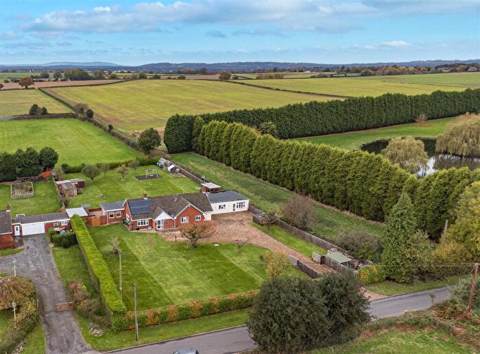 6 Bedroom Detached House For Sale In Pheasant Run, Curslow Lane, Shenstone, Kidderminster, DY10