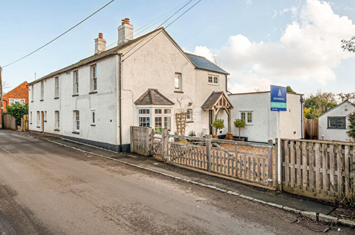 3 Bedroom Semi Detached House For Sale In Main Road, Drayton Parslow, Milton Keynes, MK17