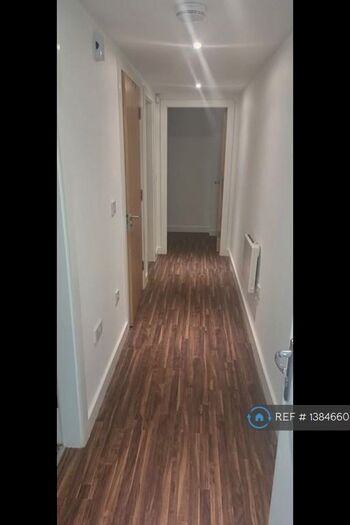 2 Bedroom Flat To Rent In Hollies Lane, Salford, M5