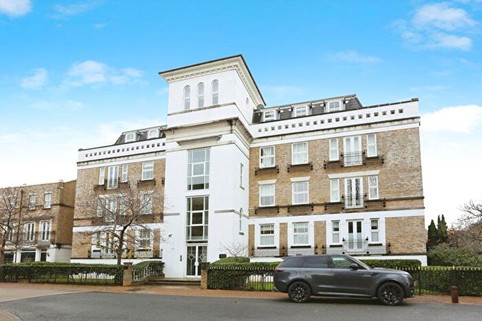 3 Bedroom Flat For Sale In St. Martins Lane, Beckenham, BR3