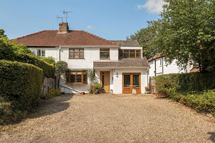 4 Bedroom Semi-Detached House For Sale In Kimpton Road, Blackmore End, AL4