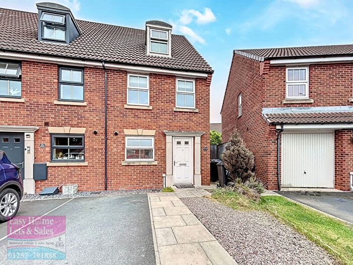 3 Bedroom Semi-Detached House To Rent In Parish Gardens, Leyland, PR25