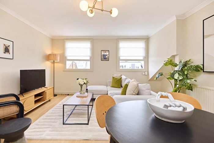 2 Bedroom Flat To Rent In Adolphus Road London, N4