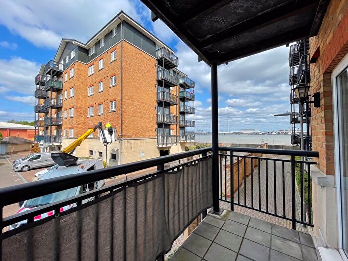 2 Bedroom Flat To Rent In Baltic Wharf, Clifton Marine Parade, Gravesend, Kent, DA11