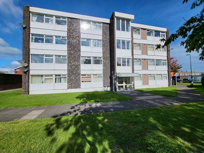 2 Bedroom Flat For Sale In Canterbury Way, Jarrow, Tyne And Wear, NE32