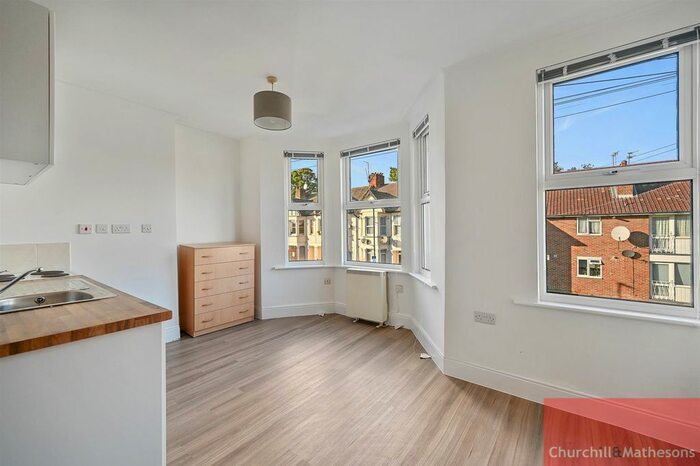 Studio To Rent In Fortune Gate Road, London, NW10