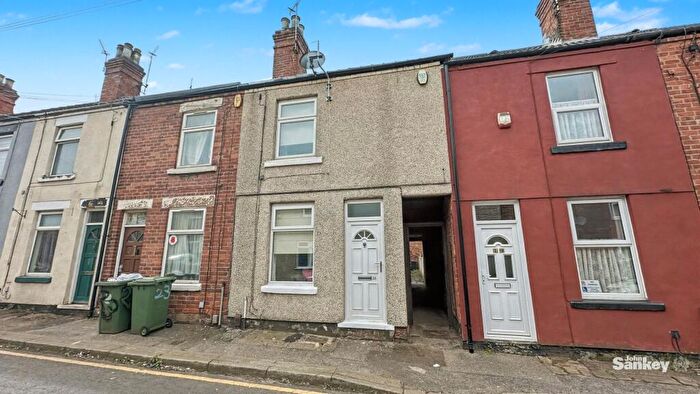 2 Bedroom Terraced House For Sale In Gedling Street, Mansfield, NG18