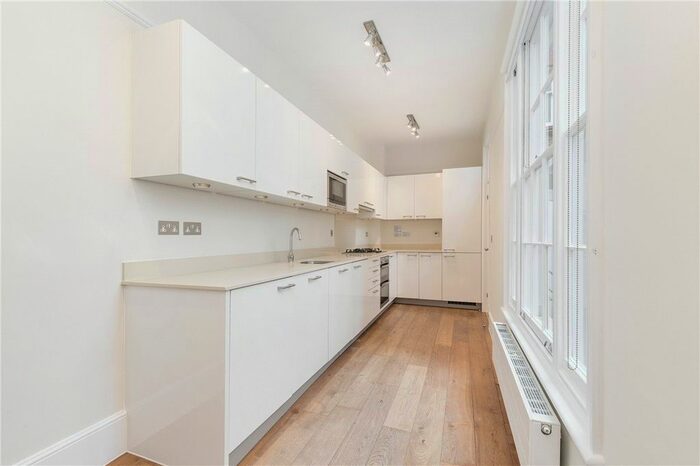 2 Bedroom Flat To Rent In Manchester Street, Marylebone, London, W1U