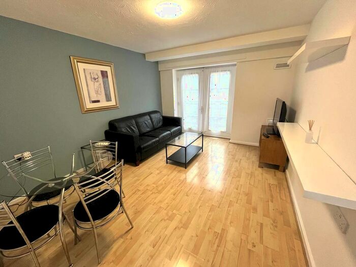 2 Bedroom Apartment To Rent In Renaissance Court, B12