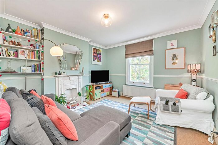 2 Bedroom Flat For Sale In Ribblesdale Road, Furzedown, SW16