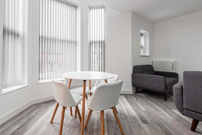 5 Bedroom Apartment To Rent In Hartington Road, Liverpool, Merseyside, L8