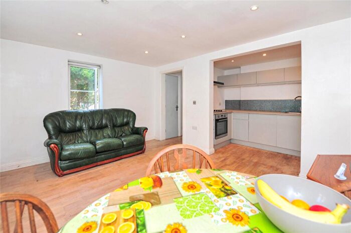 2 Bedroom Apartment For Sale In Ashley Road, Parkstone, Poole, Dorset, BH14