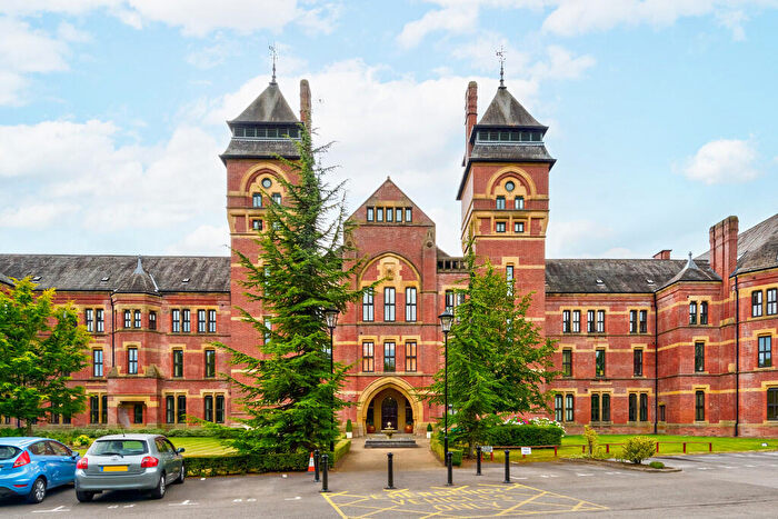 2 Bedroom Apartment To Rent In Kingswood Hall, Sheffield, S6