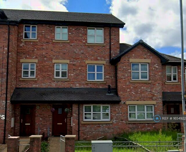 4 Bedroom Terraced House To Rent In Church Mews, Crewe, CW1