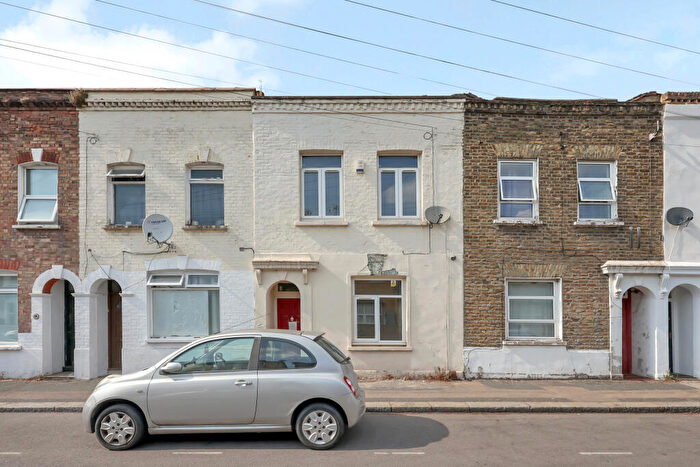 3 Bedroom Terraced House For Sale In Primrose Road, E10