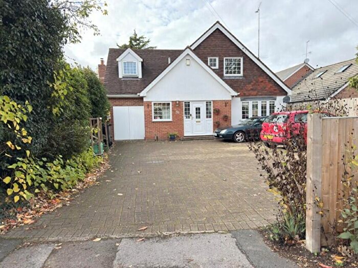 5 Bedroom Detached House For Sale In Denmark Avenue, Woodley, Reading, Berkshire, RG5