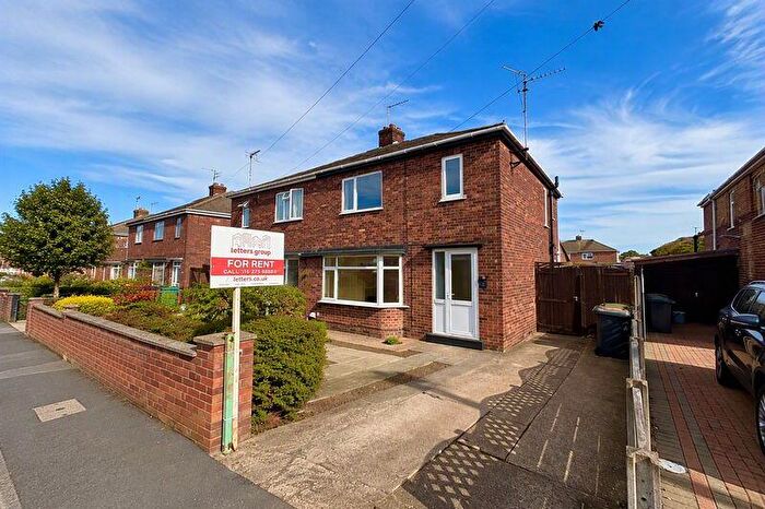 3 Bedroom Semi-Detached House To Rent In Oakdale Avenue, Stanground, Peterborough, PE2