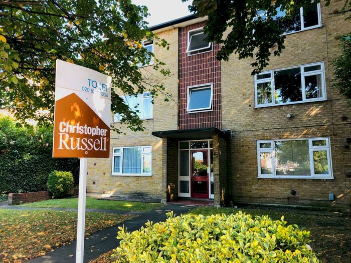 Flat To Rent In Hatherley Road, Sidcup, DA14