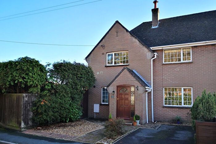 3 Bedroom Semi-Detached House For Sale In Tyneham Close, Wareham, BH20