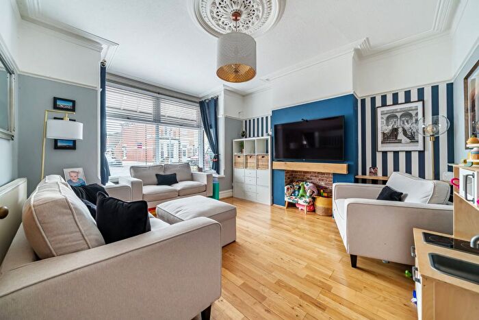 3 Bedroom Terraced House For Sale In Queens Road, Portsmouth, Hampshire, PO2