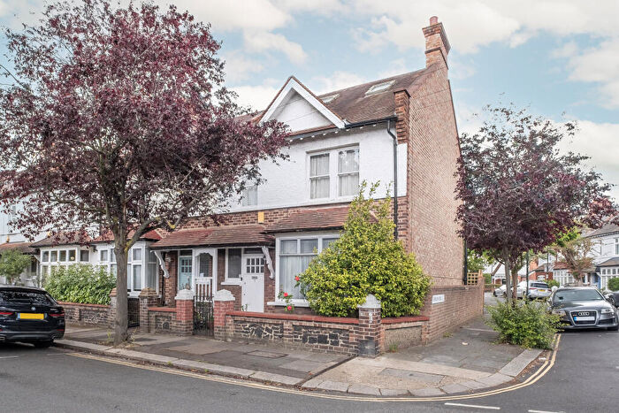 4 Bedroom House For Sale In Church Avenue, London, SW14