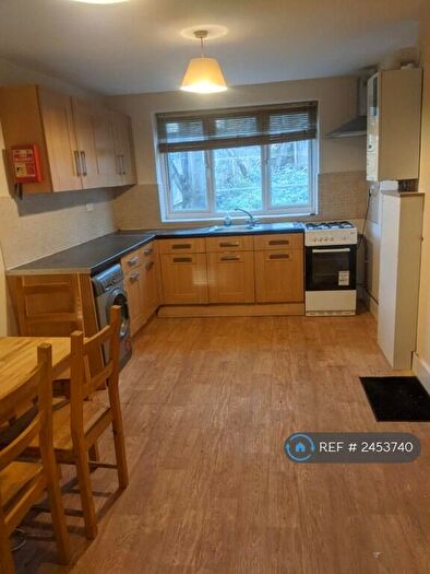 1 Bedroom Flat To Rent In Baker Road, London, NW10