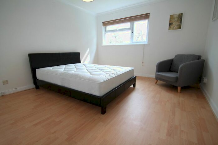 2 Bedroom Flat To Rent In Augustus Road, Edgbaston, Birmingham, B15