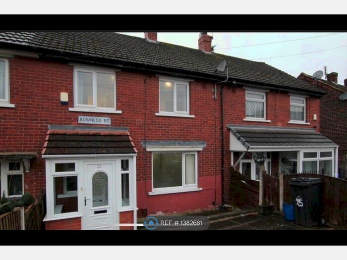 2 Bedroom End Of Terrace House To Rent In Bowness Road, Ashton-Under-Lyne, OL7