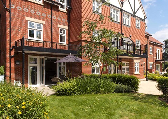 1 Bedroom Apartment To Rent In Marple Lane, Chalfont St Peter, SL9