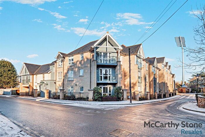 1 Bedroom Flat For Sale In Bailey Court, New Writtle Street, Chelmsford, CM2