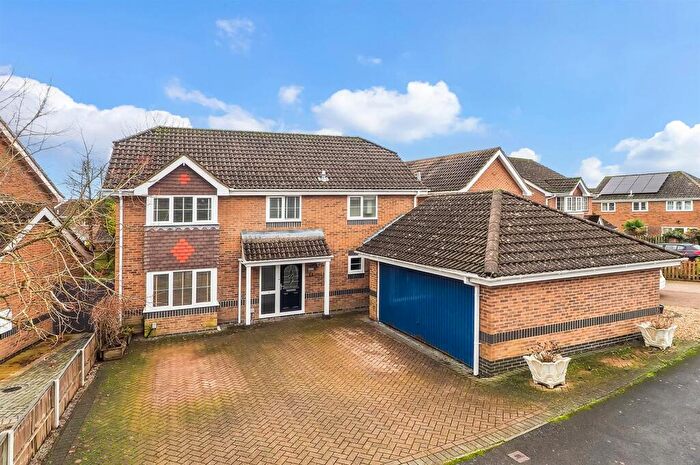 4 Bedroom Detached House For Sale In Wisley Road, Andover, SP10