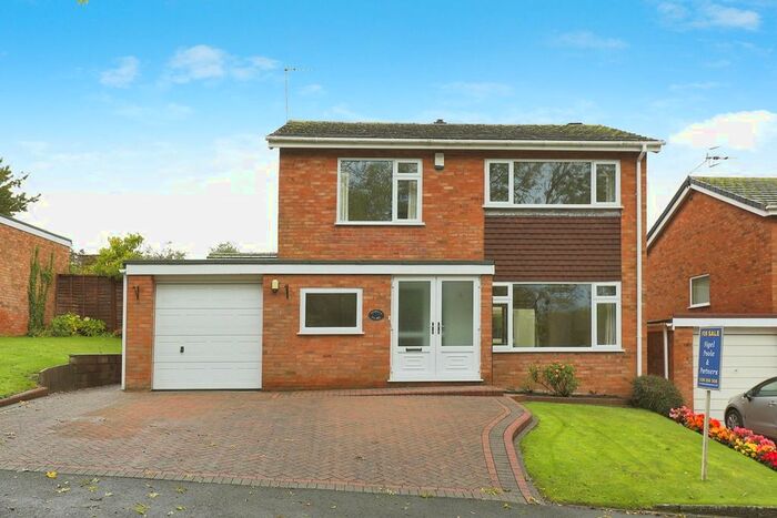 4 Bedroom Detached House For Sale In Holloway, Pershore, WR10