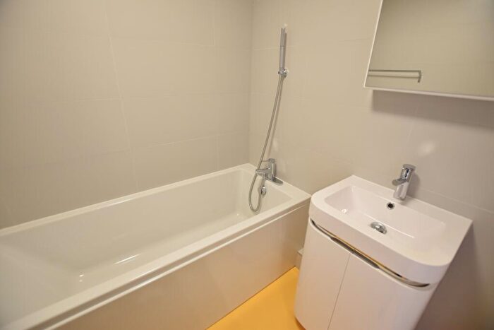 1 Bedroom Flat To Rent In Madeira Road, Bournemouth, BH1