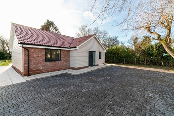 3 Bedroom Detached Bungalow For Sale In Collins Road, Little Maplestead, Essex, CO9