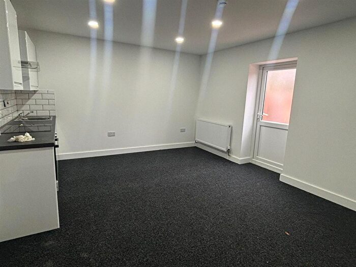 4 Bedroom Property To Rent In Fentham Road, Stockland Green, Birmingham, B23