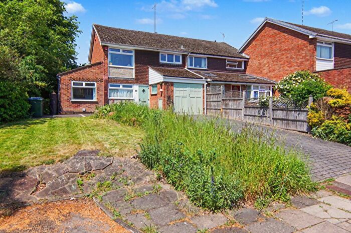 4 Bedroom End Of Terrace House For Sale In Rosaville Crescent, Allesley, CV5