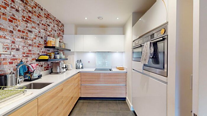 1 Bedroom Flat For Sale In Peartree Way, London, SE10