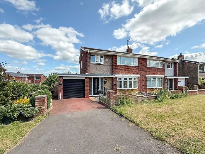 3 Bedroom Semi-Detached House For Sale In Byron Close, Ouston, DH2