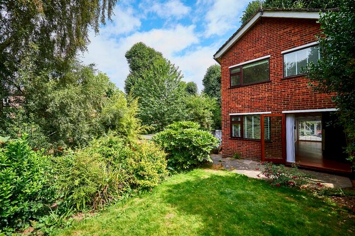 3 Bedroom Detached House To Rent In Sussex Road, Colchester CO3