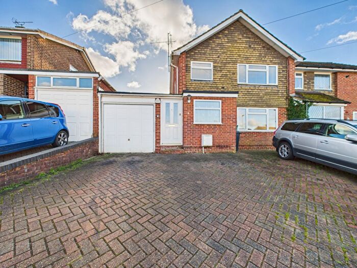 3 Bedroom Semi Detached House For Sale In Carlisle Close, Basingstoke, RG23