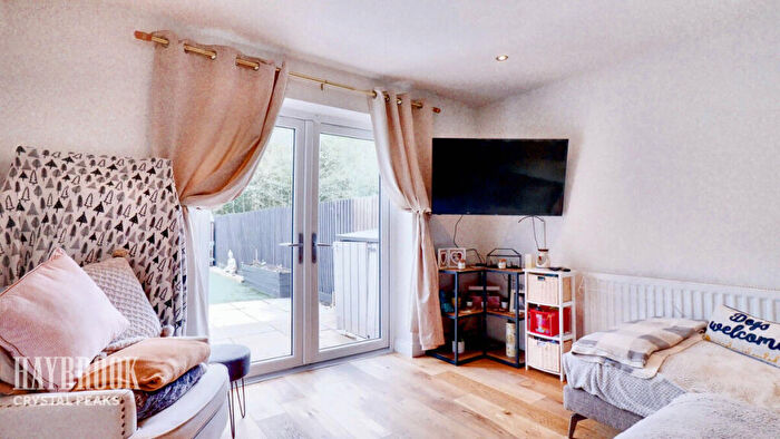 3 Bedroom Terraced House For Sale In Staveley Road, Poolsbrook, S43