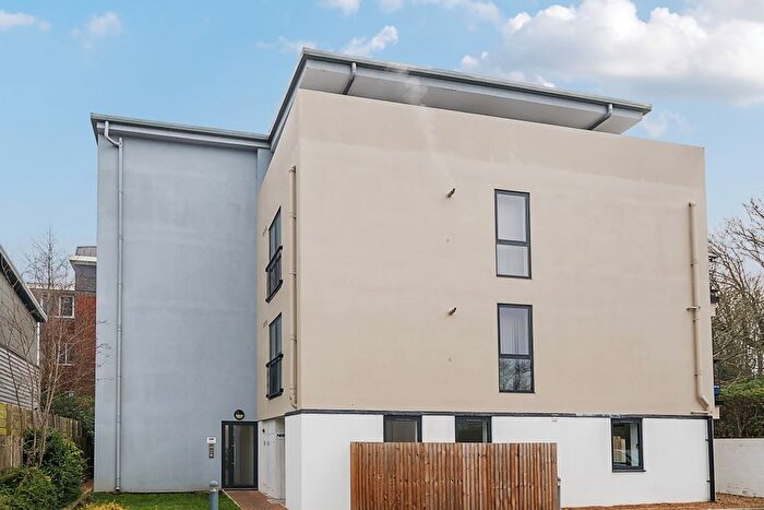 1 Bedroom Flat To Rent In Dwight Road, Watford, WD18