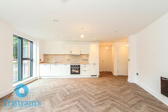 3 Bedroom Flat To Rent In Weavers House, Derby, DE1