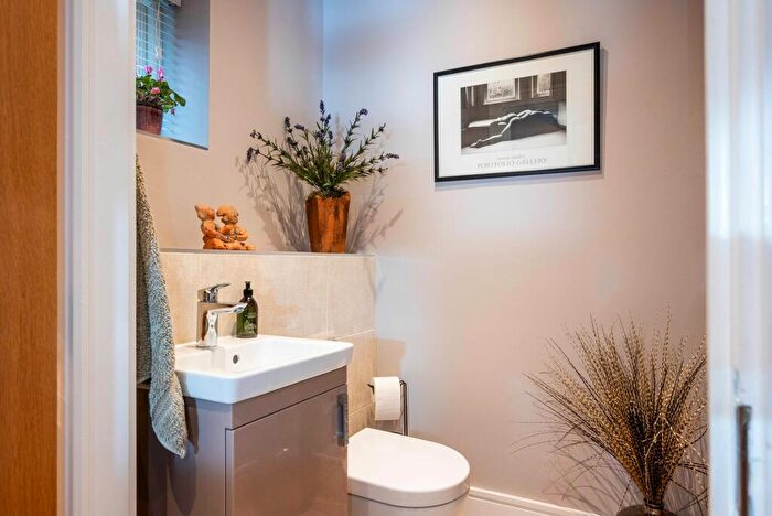3 Bedroom Terraced House For Sale In Eastview Close, Stow On The Wold, GL54
