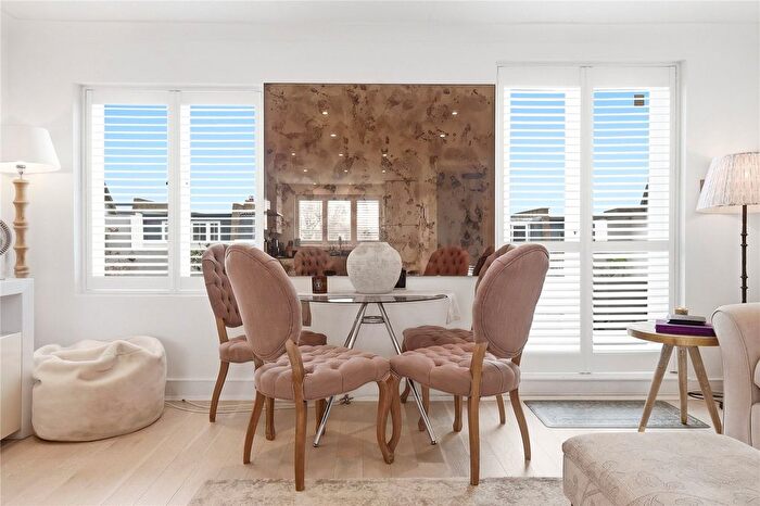 2 Bedroom Flat For Sale In Gloucester Avenue, Primrose Hill, London, NW1