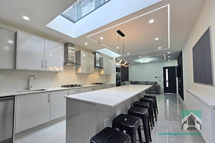 6 Bedroom End Of Terrace House To Rent In Teignmouth Road, Selly Oak, Birmingham, B29