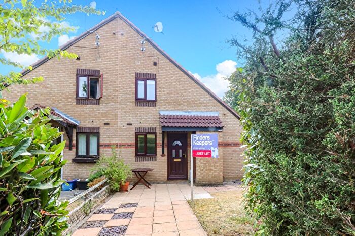1 Bedroom Town House To Rent In The Magnolias, Bicester, OX26