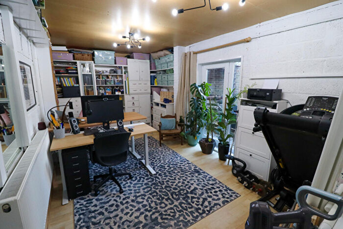 3 Bedroom End Of Terrace House For Sale In Lincoln Close, Buckden, St. Neots, Cambridgeshire, PE19