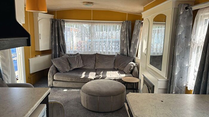 2 Bedroom Mobile/park Home To Rent In Miles Tree Lane, Coventry, CV2